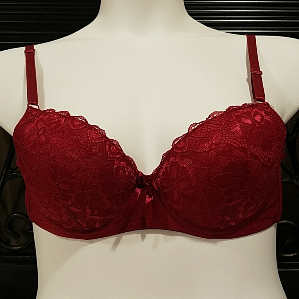 Women's dark red lace push-up padded bra